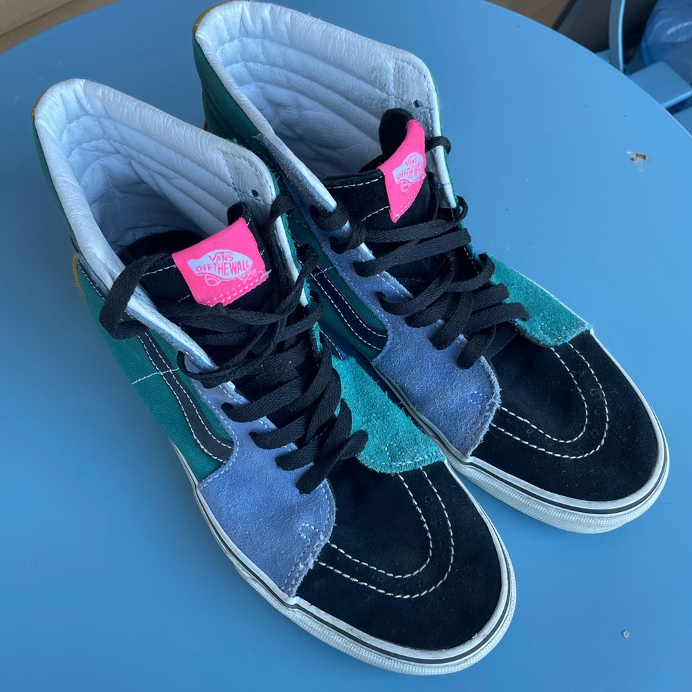 VANS leather Black and Green High-Top Skateboard boots Sz 10 Like new.